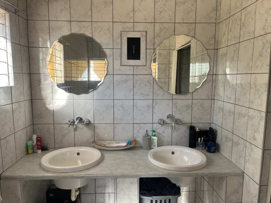 3 Bedroom Property for Sale in Die Rand Northern Cape